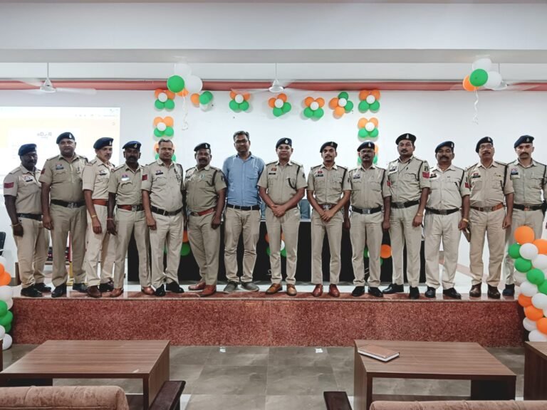 साइबर जागृति अभियान का अटल विश्वविद्यालय में साइबर अपराध से बचाव की दी गई जानकारी